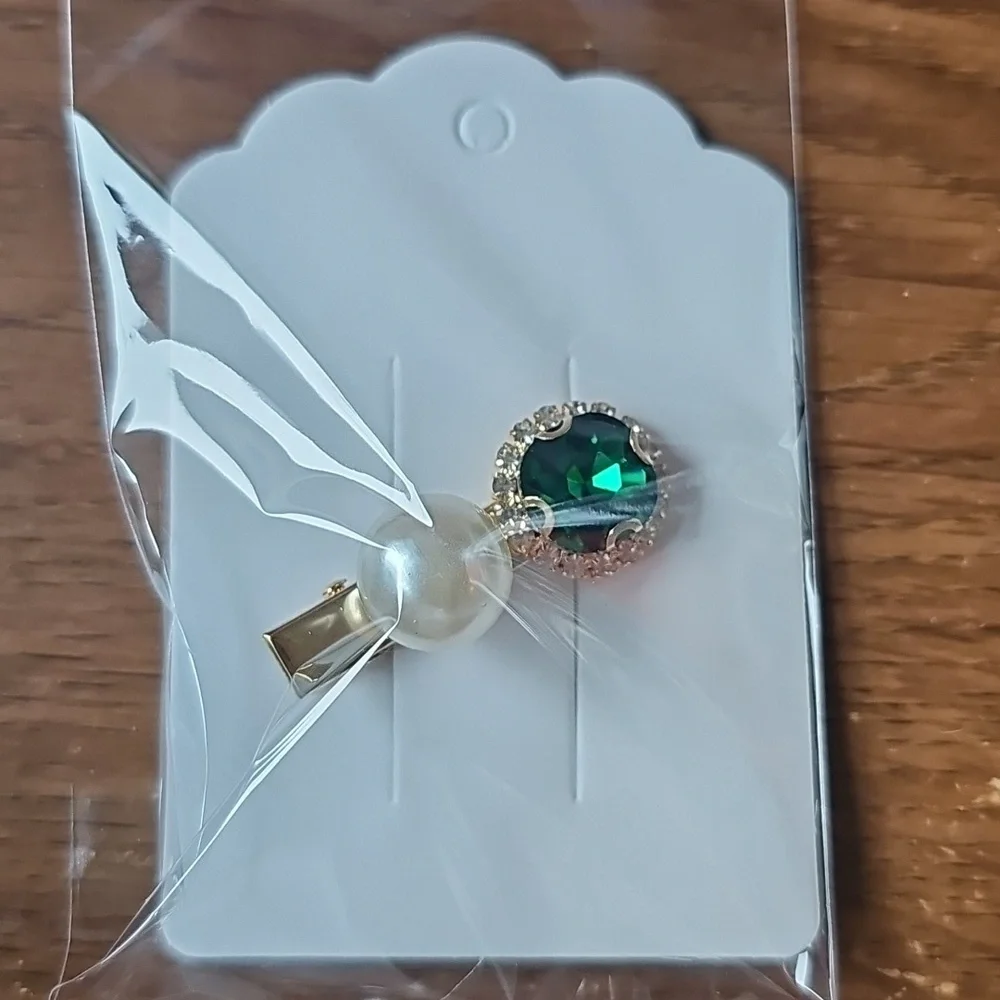 New Emerald Green Gem Hair Clip With Rhinestones - Alligator Clip